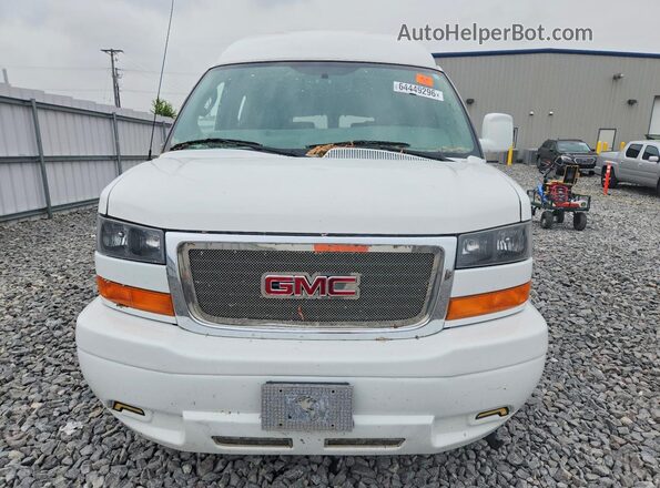 1GTW7AFG3H1135964 2017 GMC SAVANA Белый Вид спереди