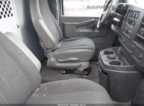 1GTW7AFG4L1233202 2020 GMC SAVANA CARGO White Front interior view