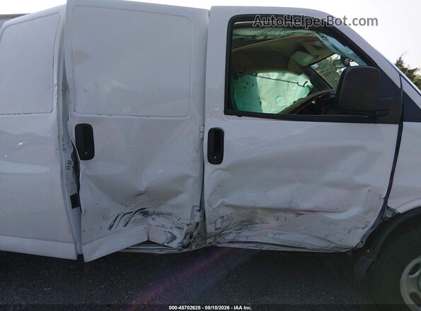 1GTW7AFP0N1140423 2022 GMC SAVANA CARGO Белый Вид спереди
