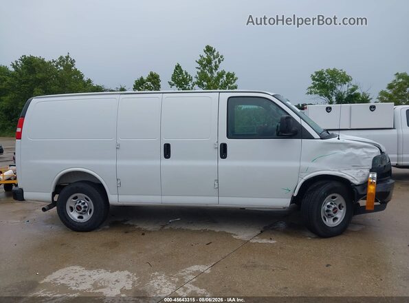 1GTW7AFP3S1213523 2025 GMC SAVANA CARGO White 