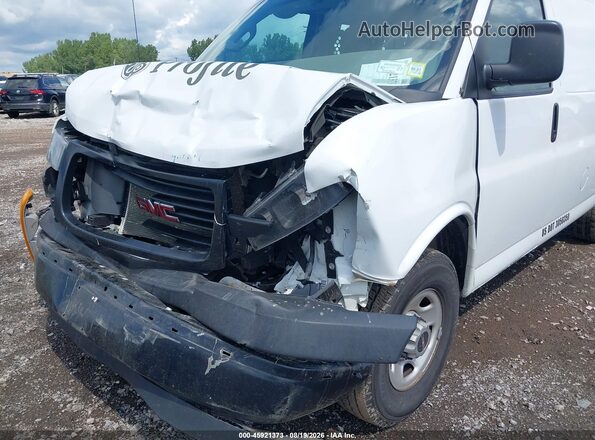 1GTW7AFP4M1155912 2021 GMC SAVANA CARGO White Front view