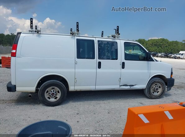 1GTW7AFP5L1261283 2020 GMC SAVANA CARGO White Вид задньої частини салону
