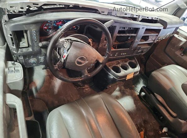 1GTW7AFP7P1139062 2023 GMC SAVANA White წინა პანელის ხედი