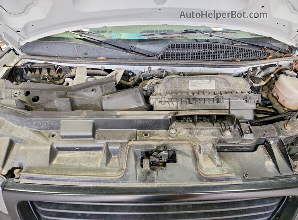 1GTW7AFP7P1139062 2023 GMC SAVANA White ძრავის განყოფილების ხედი