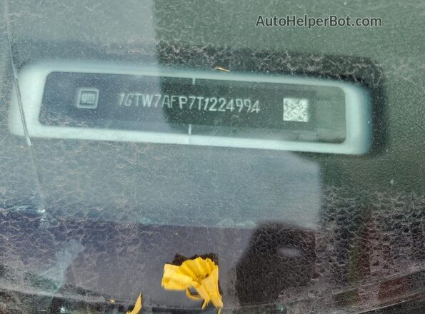 1GTW7AFP7T1224994 2026 GMC SAVANA White Вид наклейки з VIN-кодом