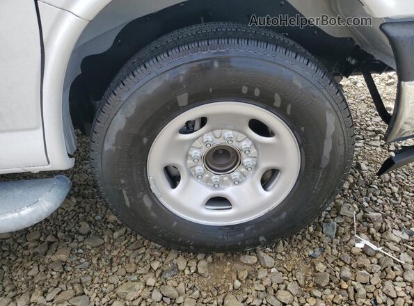 1GTW7AFP7T1224994 2026 GMC SAVANA White 