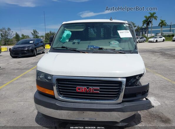 1GTW7AFP9N1156376 2022 GMC SAVANA CARGO Белый Вид щитка приборов
