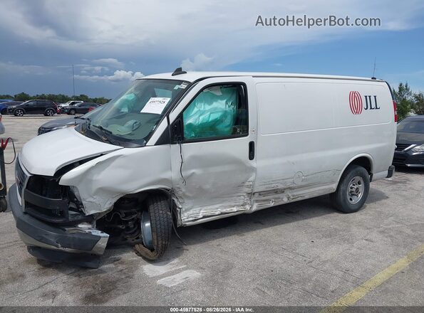 1GTW7AFP9N1156376 2022 GMC SAVANA CARGO Белый Вид спереди