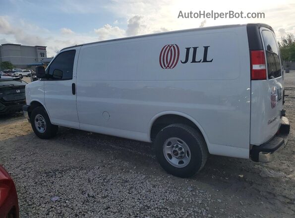 1GTW7AFPXN1147556 2022 GMC SAVANA White Trasero izquierdo