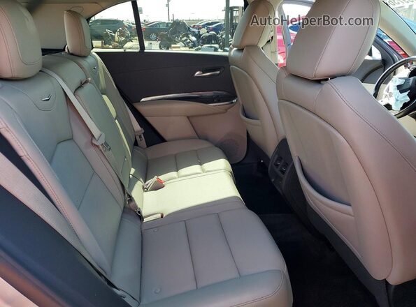 1GYAZAR46MF003200 2021 CADILLAC XT4 Silver Вид задніх сидінь