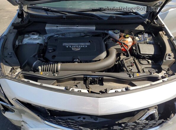 1GYAZAR46MF003200 2021 CADILLAC XT4 Silver Вид задньої частини салону