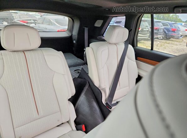 1GYC3KML4TZ706774 2026 CADILLAC VISTIQ Gray უკანა სავარძლების ხედი
