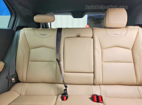 1GYFZBR45RF142866 2024 CADILLAC XT4 White Вид задніх сидінь