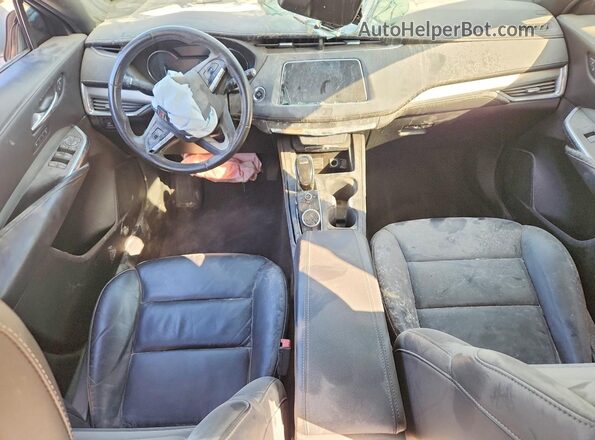1GYFZCR40LF032210 2020 CADILLAC XT4 Silver Вид панелі приладів