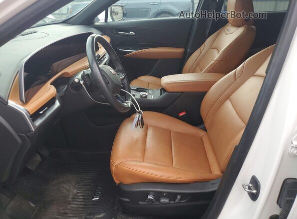 1GYFZCR45RF101787 2024 CADILLAC XT4 White Vista interior delantera