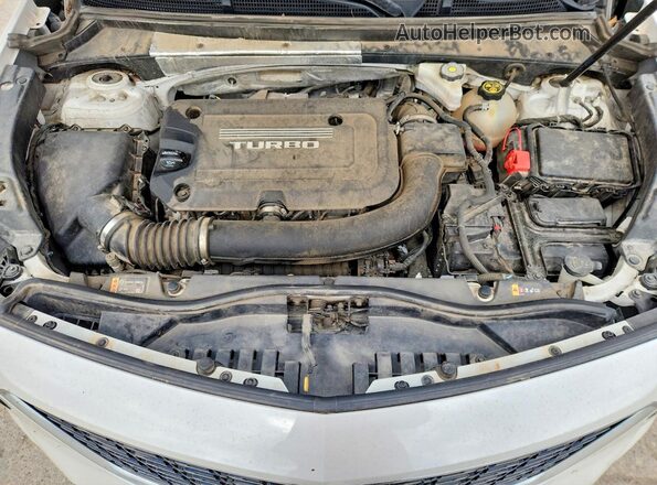 1GYFZDR42KF204581 2019 CADILLAC XT4 White Вид задньої частини салону