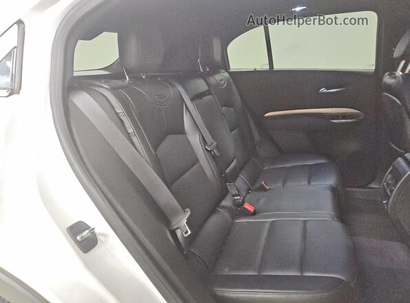 1GYFZDR45LF105142 2020 CADILLAC XT4 Белый Вид задней части салона