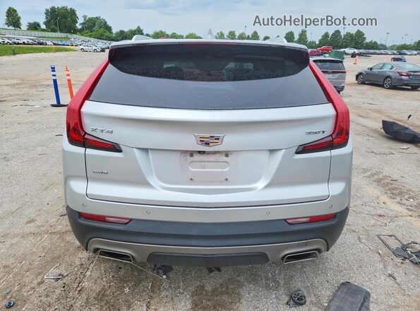 1GYFZDR45MF015863 2021 CADILLAC XT4 Silver Вид ззаду
