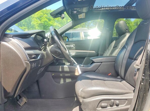 1GYFZDR46LF031889 2020 CADILLAC XT4 Black Вид салону спереду