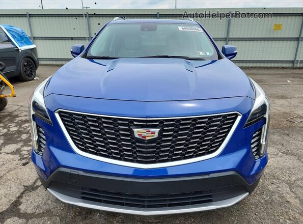 1GYFZDR46MF000028 2021 CADILLAC XT4 Синий Вид спереди