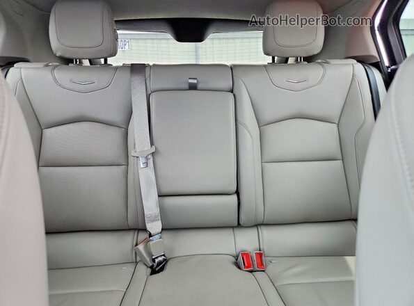 1GYFZDR46MF000028 2021 CADILLAC XT4 Синий Вид задних сидений