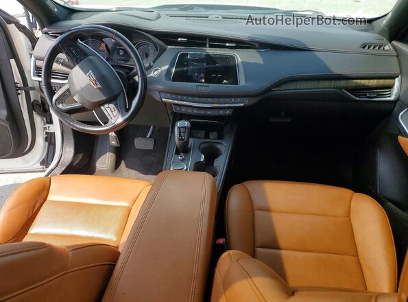 1GYFZDR48KF118059 2019 CADILLAC XT4 Белый Вид панели приборов