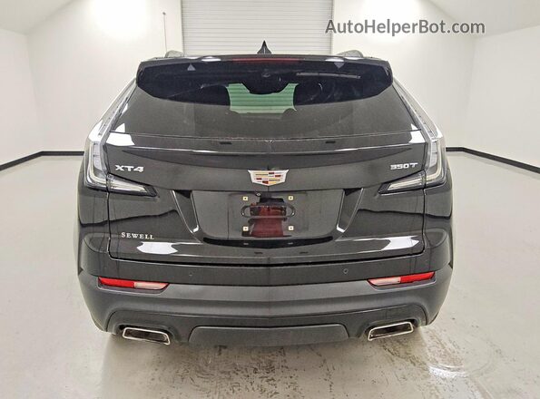 1GYFZER40MF001004 2021 CADILLAC XT4 Black Widok z tyłu