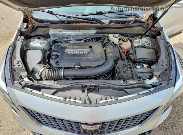 1GYFZER45KF229402 2019 CADILLAC XT4 Silver Շարժիչի բաժամունքի տեսք