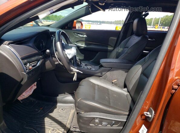 1GYFZFR45KF103689 2019 CADILLAC XT4 Orange Вид салону спереду