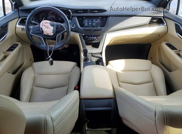 1GYKNARS0HZ322269 2017 CADILLAC XT5 White Vista del salpicadero