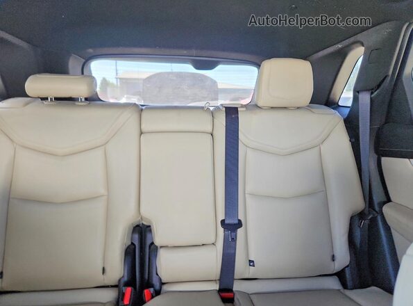 1GYKNARS2JZ170968 2018 CADILLAC XT5 White უკანა სავარძლების ხედი