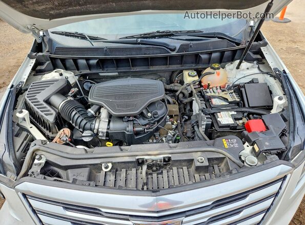 1GYKNARS7HZ259770 2017 CADILLAC XT5 White Widok wnętrza z tyłu