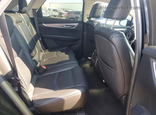 1GYKNDRSXHZ270599 2017 CADILLAC XT5 Black Вид задньої частини салону