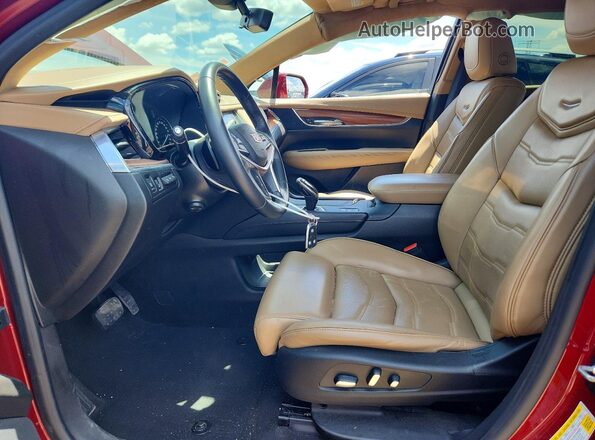 1GYKNFRSXHZ235380 2017 CADILLAC XT5 Red Vista interior delantera