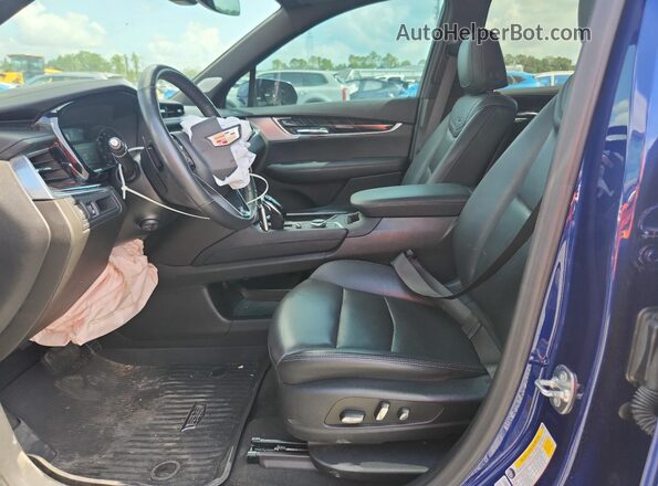 1GYKPCRS3RZ725752 2024 CADILLAC XT6 Blue Vista interior delantera