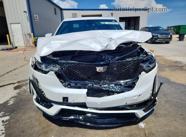 1GYKPCRS8MZ226051 2021 CADILLAC XT6 White Vista frontal