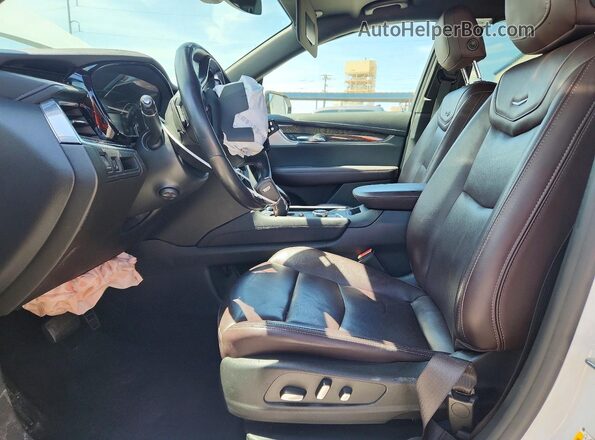 1GYKPCRS8MZ226051 2021 CADILLAC XT6 White Vista interior delantera