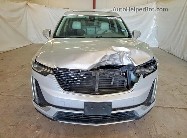 1GYKPCRSXLZ100613 2020 CADILLAC XT6 Silver Widok z przodu