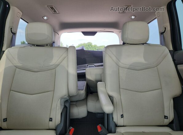 1GYKPCRSXMZ207890 2021 CADILLAC XT6 White Rear seats view