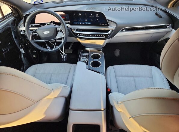 1GYKPPRK7RZ108992 2024 CADILLAC OTHER Gray წინა პანელის ხედი