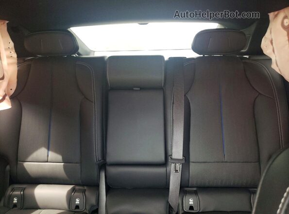 1GYKPSRL8RZ141401 2024 CADILLAC OTHER Silver უკანა სავარძლების ხედი