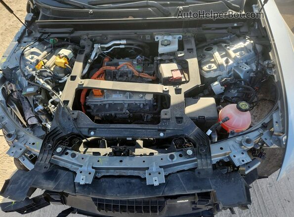 1GYKPTRL3RZ101278 2024 CADILLAC OTHER Silver უკანა სალონის ხედი