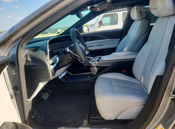 1GYKPTRL3RZ101278 2024 CADILLAC OTHER Silver წინა სალონის ხედი