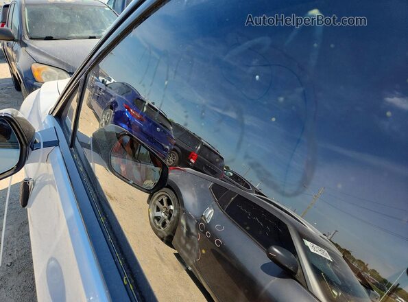 1GYKPURL9TZ303183 2026 CADILLAC OTHER White ხელსაწყოთა პანელის ხედი