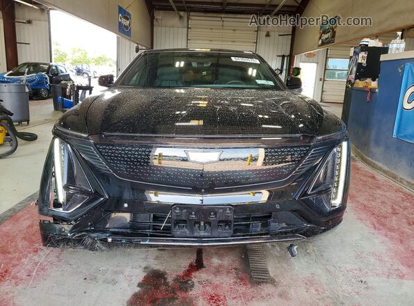1GYKPYRL8SZ314648 2025 CADILLAC OTHER Black Դիմացի տեսք