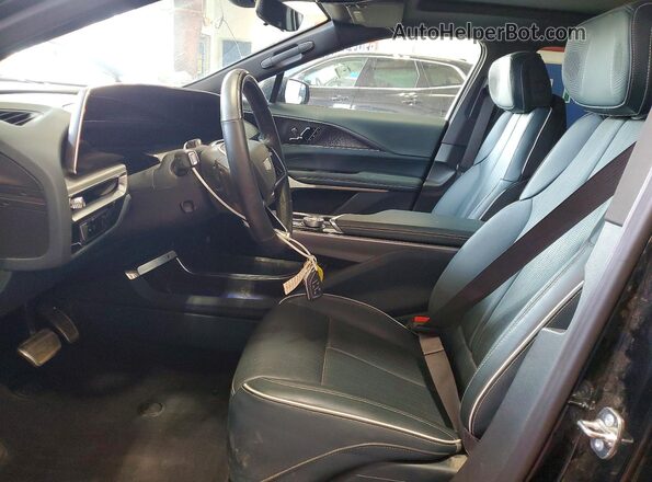 1GYKPYRL8SZ314648 2025 CADILLAC OTHER Black Սալոնի դիմացի տեսք
