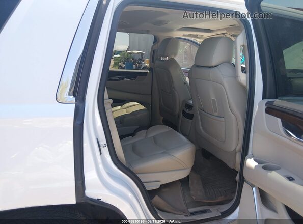 1GYS4BKJ9HR195645 2017 CADILLAC ESCALADE White VIN კოდის სტიკერის ხედი