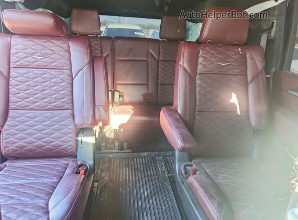 1GYS9LKL8TR168924 2026 CADILLAC ESCALADE White უკანა სავარძლების ხედი
