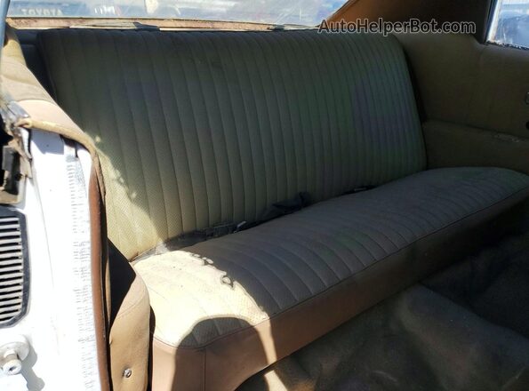 1H57H2L555118 1972 CHEVROLET MONTE CARLO Белый Вид задних сидений