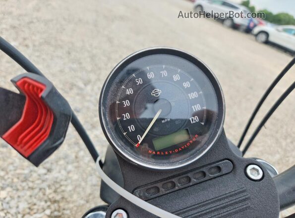 1HD1LP315KC406509 2019 HARLEY-DAVIDSON XL1200 White Вид салону спереду